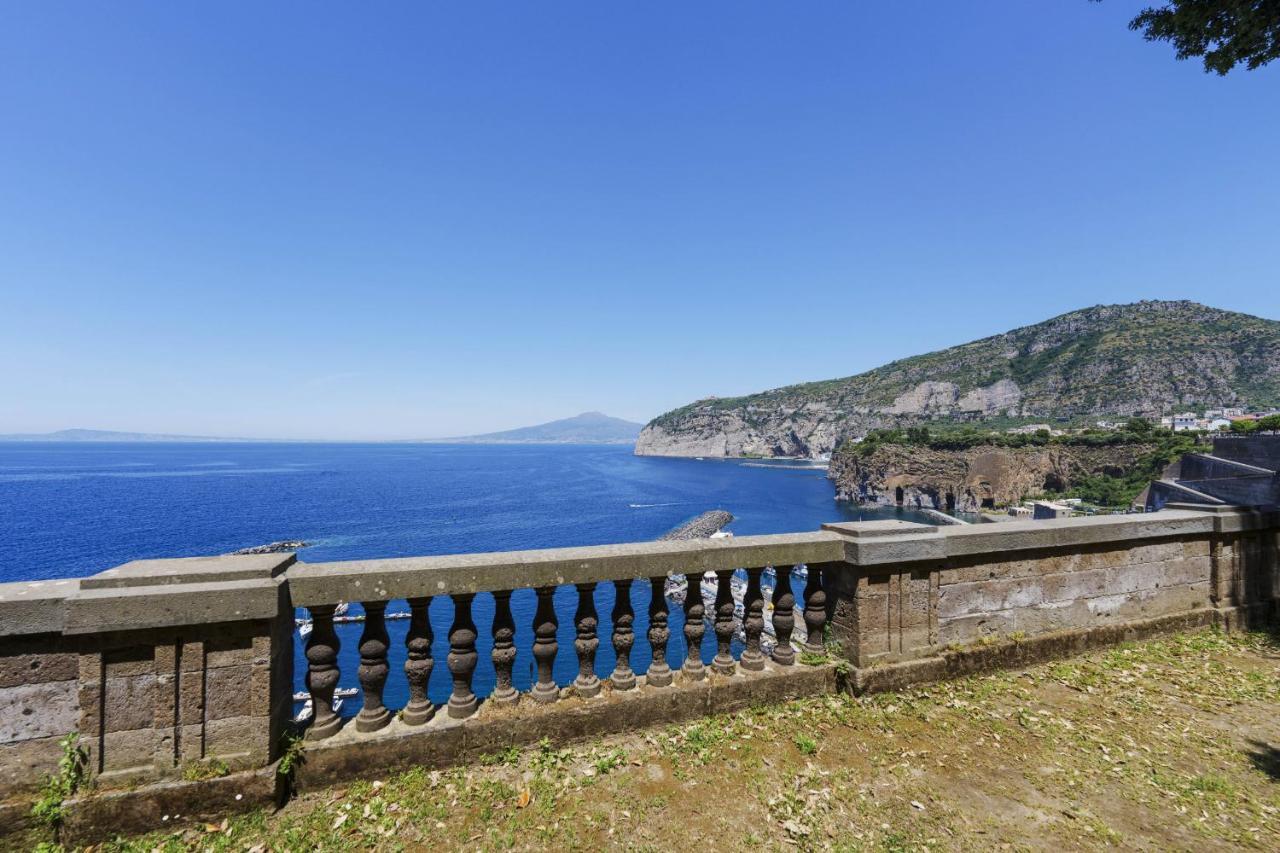 Apartment Preziosa Al Pizzo 3 Km Da Sorrento *