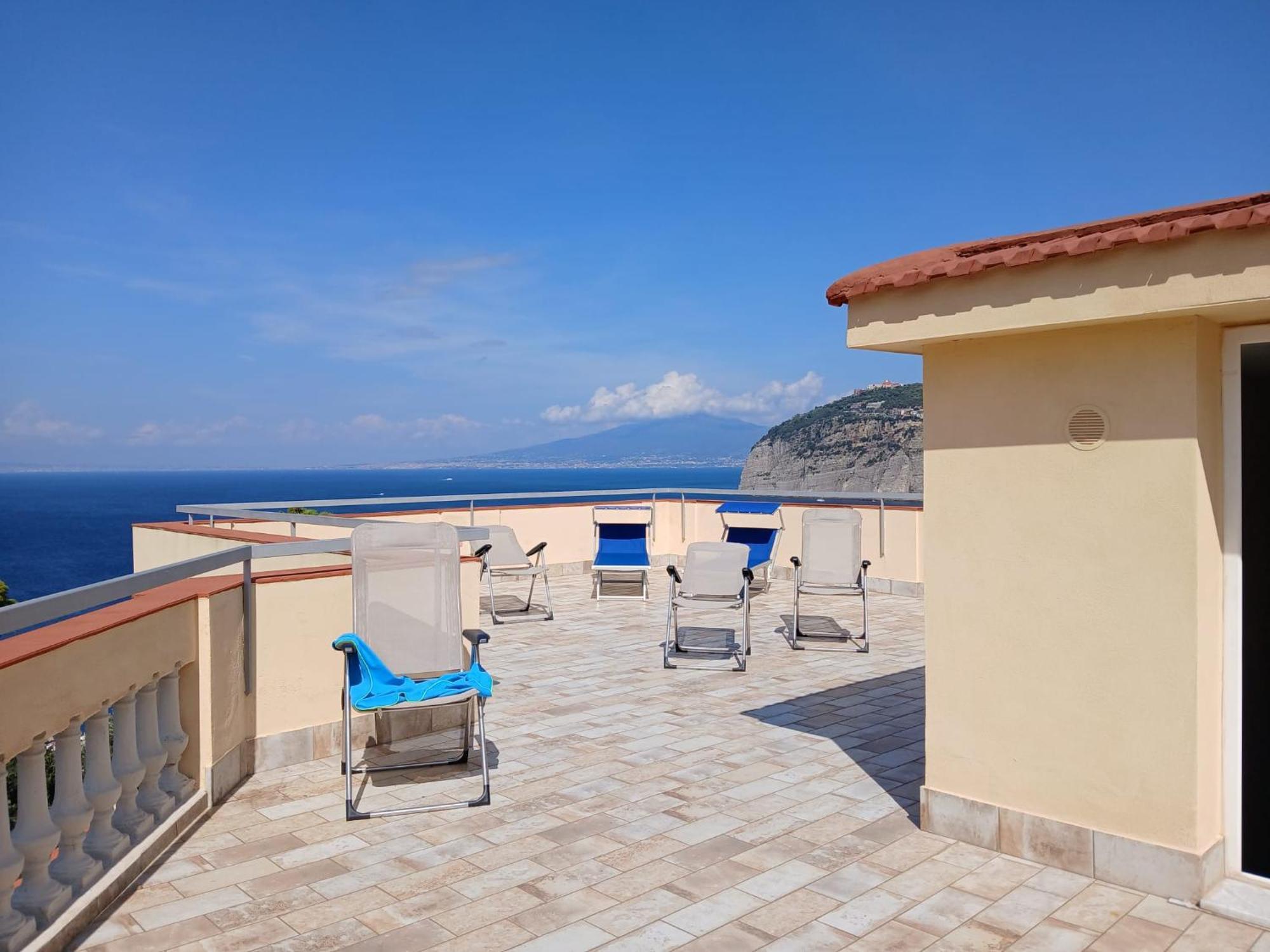 Apartment Preziosa Al Pizzo 3 Km Da Sorrento